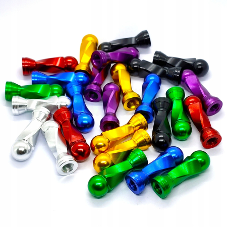 Nakrętki na wentyle czapki do opon kapturki na zawory puchar srebrne